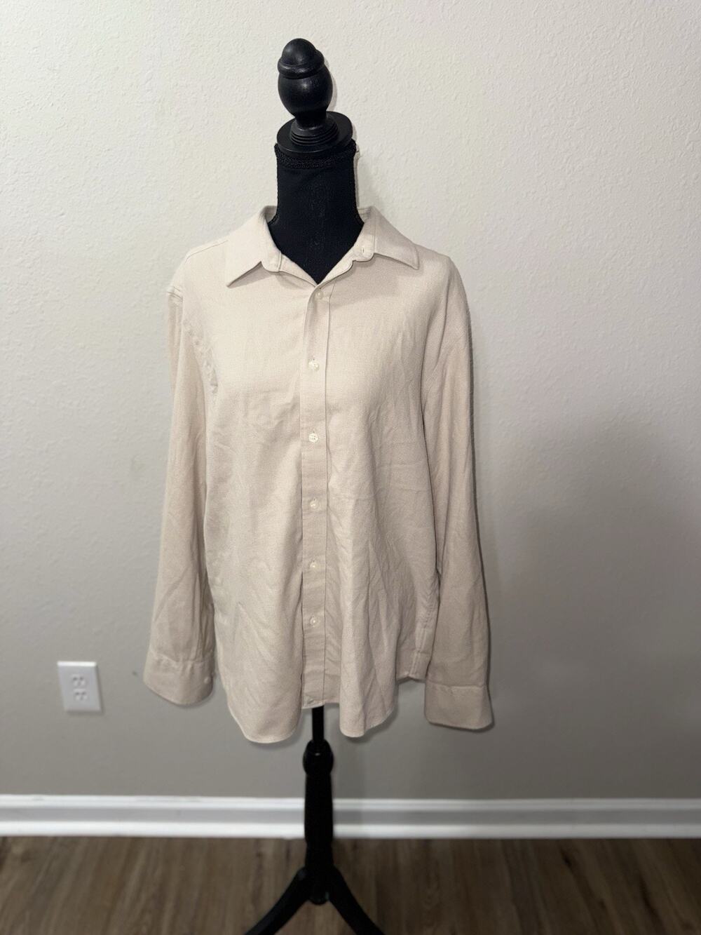UNTUCKit Shirt Mens Large L Regular Fit Wrinkle Free Cotton Button Down Beige